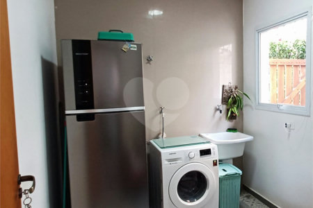 Casa à venda com 3 quartos, sendo 2 suítes, no condomínio Altos de São Roque, São Roque - SP
