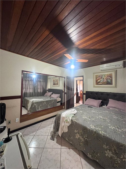 Casa à venda com 5 quartos, sendo 1 suíte, no condomínio Pedra Bonita, Rio de Janeiro - RJ