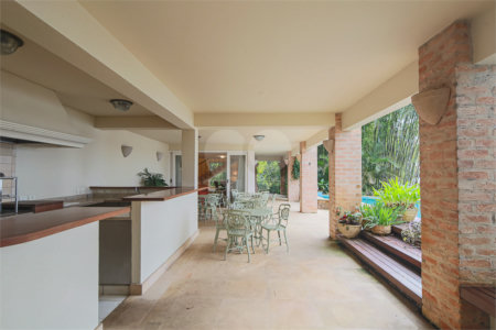 Casa à venda com 4 suítes em Guarapiranga, São Paulo, SP