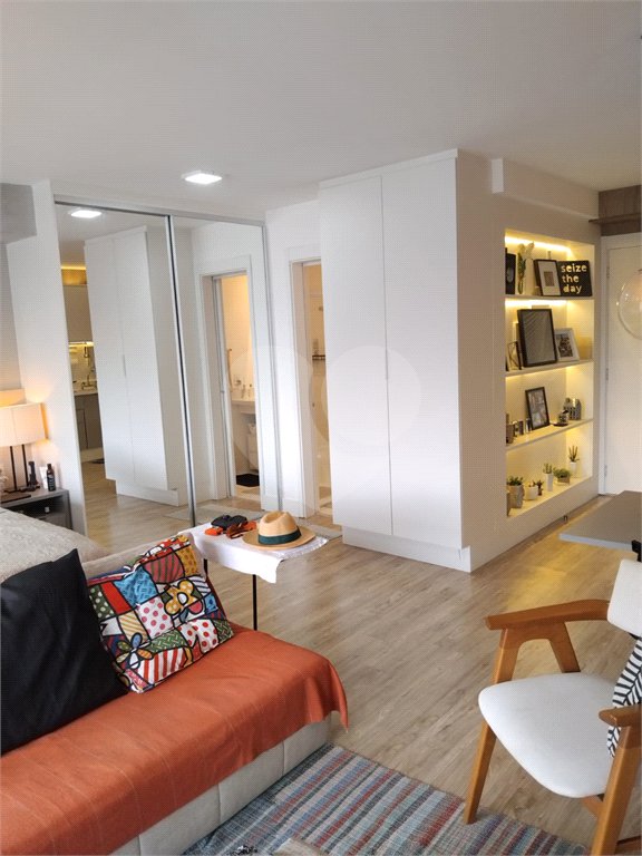 Apartamento à venda com 1 quarto em Brooklin Paulista, São Paulo, SP
