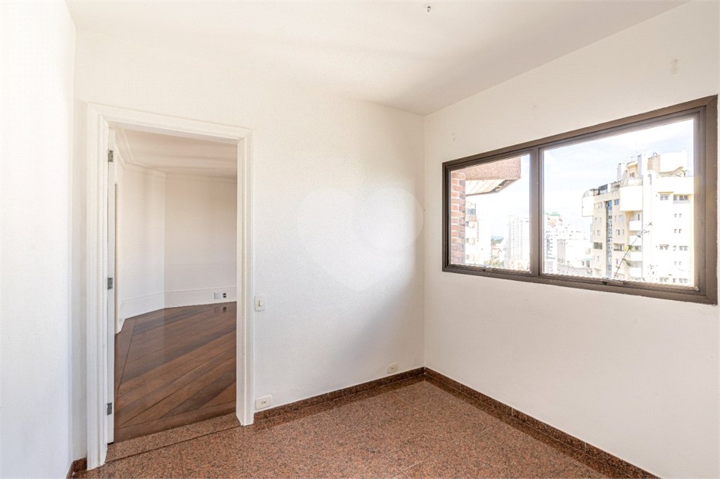Apartamento à venda com 4 quartos, sendo 3 suítes, em Vila Andrade, São Paulo, SP