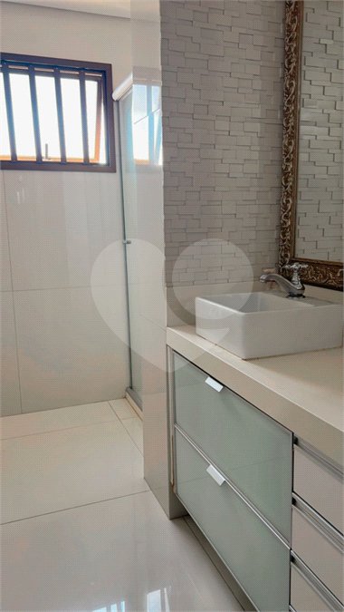 Apartamento à venda com 4 quartos, sendo 1 suíte,  em Jardim das Américas, Cuiabá, MT