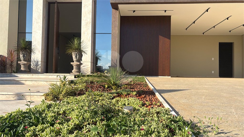Casa à venda com 3 suítes no condomínio Jardim Residencial Dona Maria José, Indaiatuba - SP
