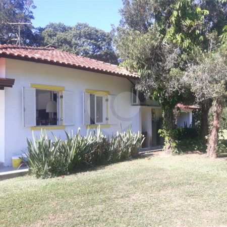 Chácara à venda com 3 quartos, sendo 2 suítes,  em Vila Darcy Penteado (mailasqui), São Roque, SP