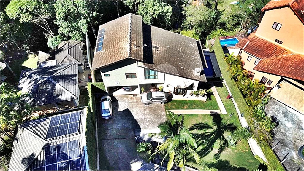 Casa à venda com 3 quartos no condomínio Alpes da Cantareira, Mairiporã - SP