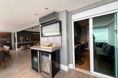 Apartamento à venda com 3 suítes em Santa Teresinha, São Paulo, SP