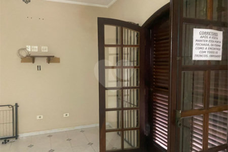 Casa à venda com 3 quartos, sendo 2 suítes, em Jardim do Papai, Guarulhos, SP