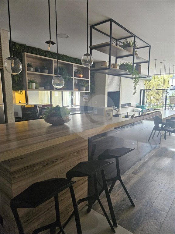 Apartamento à venda com 2 quartos, sendo 1 suíte,  em Pinheiros, São Paulo, SP