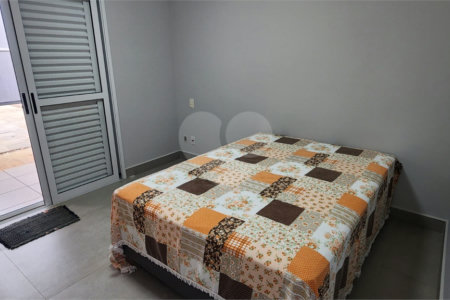 Casa à venda com 4 quartos, sendo 2 suítes, no condomínio Marambaia, Vinhedo - SP