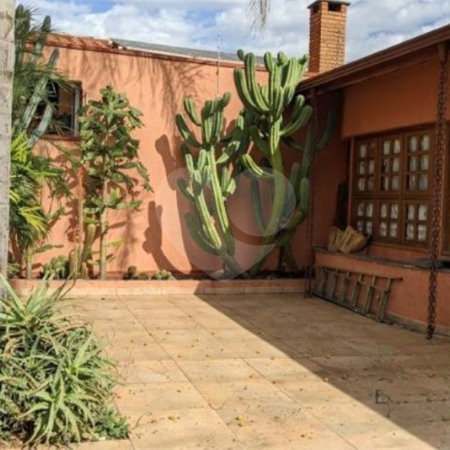Casa à venda com 3 quartos, sendo 1 suíte, no Centro, Vinhedo, SP
