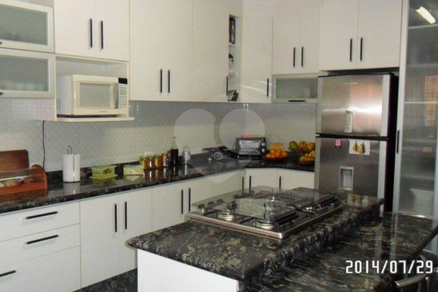 Casa Térrea à venda com 3 quartos, sendo 1 suíte, em Jardim Franca, São Paulo, SP