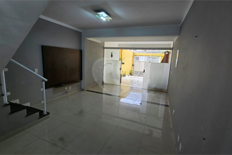Sobrado à venda com 3 quartos, sendo 1 suíte, em Vila Clarice, São Paulo, SP