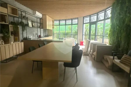 Apartamento à venda com 3 suítes em Campo Belo, São Paulo, SP