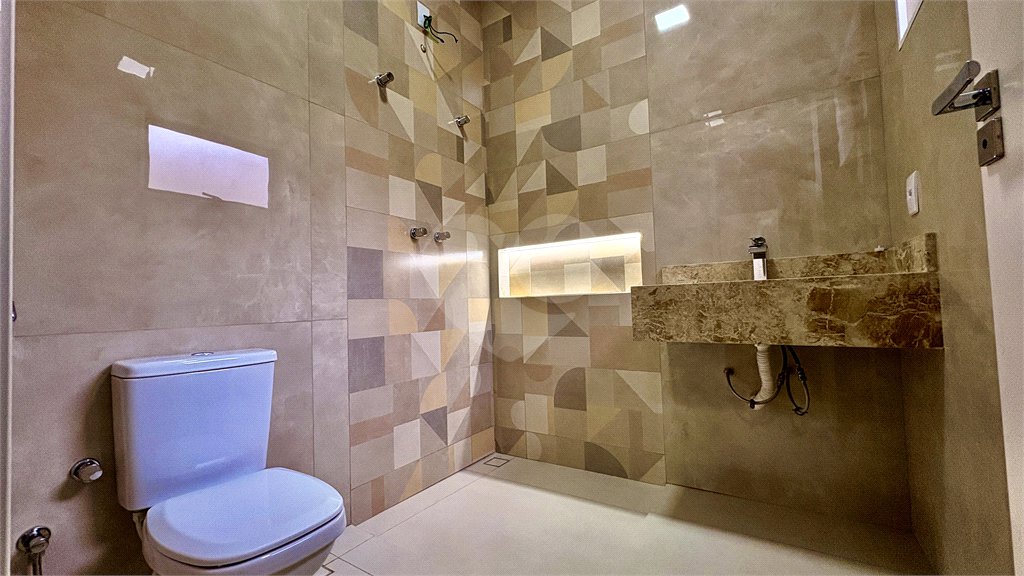 Casa à venda com 3 quartos, sendo 1 suíte, no condomínio Residencial Villagio Wanel, Sorocaba - SP