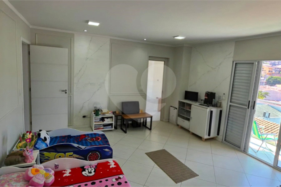 Casa Térrea à venda ou para alugar com 8 quartos, sendo 4 suítes, em Vila Pereira Barreto, São Paulo, SP