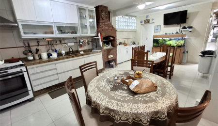 Sobrado à venda com 3 quartos, sendo 1 suíte,  em Vila Independência, São Paulo, SP