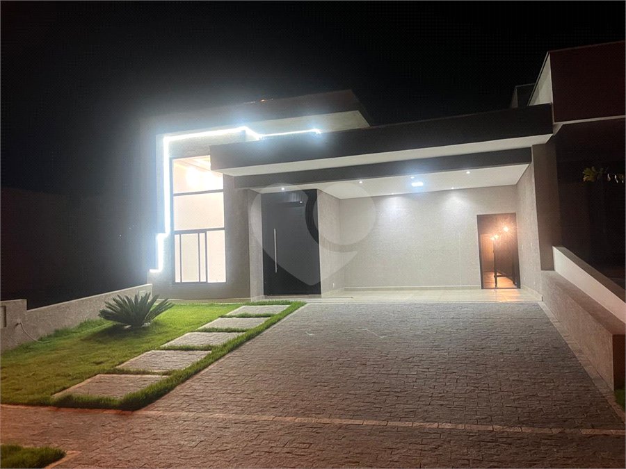 Casa à venda com 3 suítes no condomínio Campos do Conde I e II, Sorocaba - SP