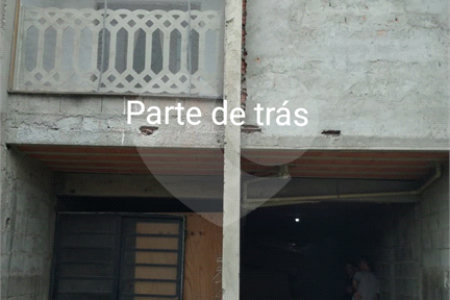 Casa à venda com 1 quarto em Água Vermelha, Poá, SP