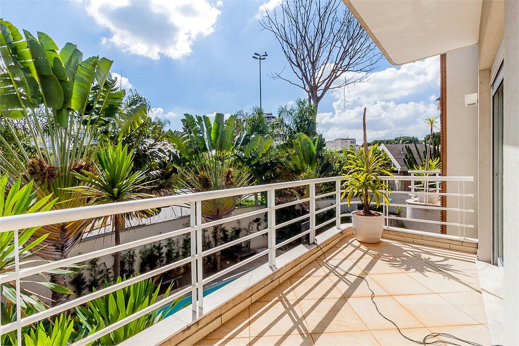 Casa à venda com 4 suítes em Alto da Lapa, São Paulo, SP