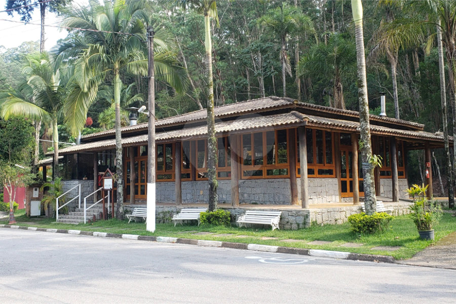 Casa à venda com 5 quartos no condomínio Parque Suiça, Caieiras - SP