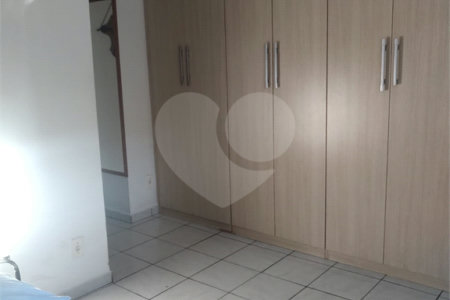 Sobrado à venda com 3 suítes em Vila Marari, São Paulo, SP