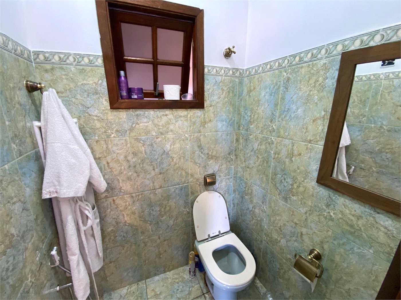 Sobrado à venda com 6 quartos, sendo 2 suítes,  em Vila Mazzei, São Paulo, SP