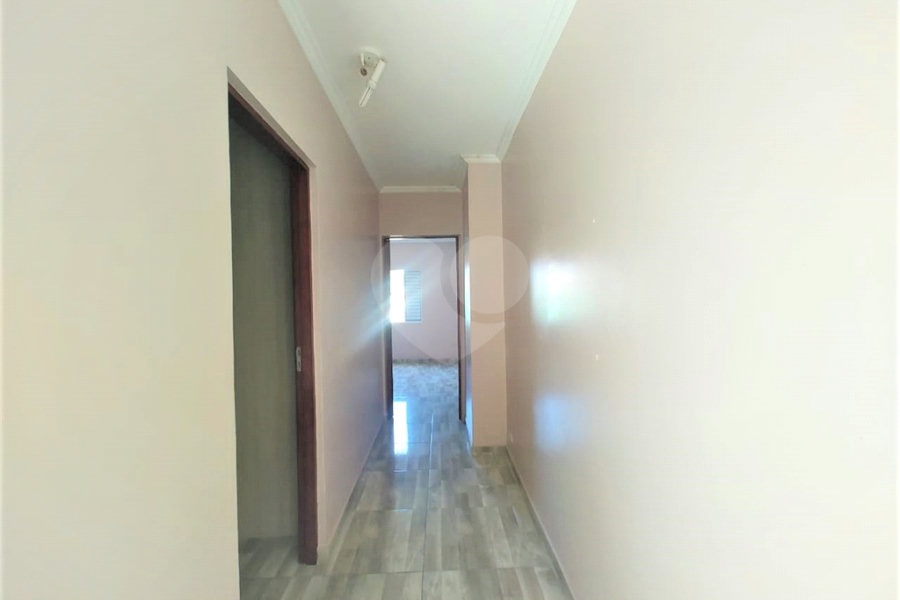 Sobrado à venda com 4 quartos, sendo 1 suíte, em Jardim Regina, São Paulo, SP