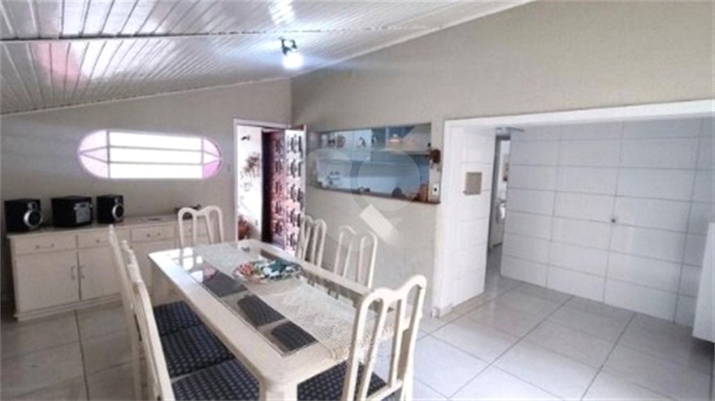 Casa à venda ou para alugar com 4 quartos, sendo 1 suíte, em Jardim Messina, Jundiaí, SP