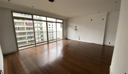 Apartamento à venda com 4 quartos, sendo 1 suíte,  em Tijuca, Rio de Janeiro, RJ