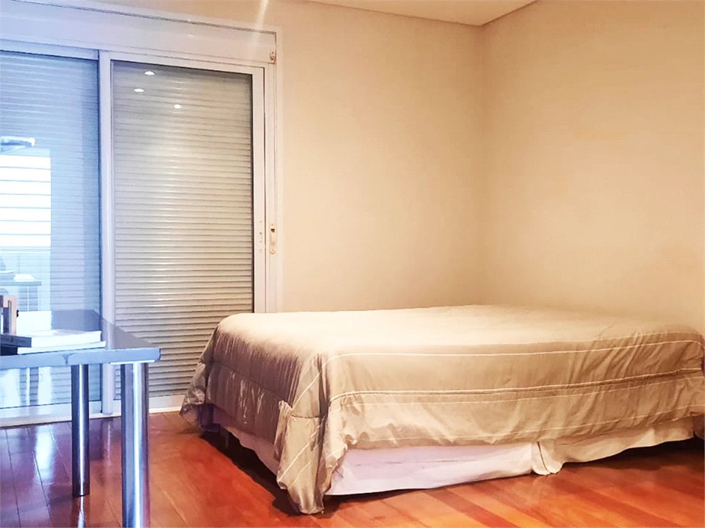 Sobrado à venda com 4 quartos, sendo 2 suítes,  em Bela Aliança, São Paulo, SP