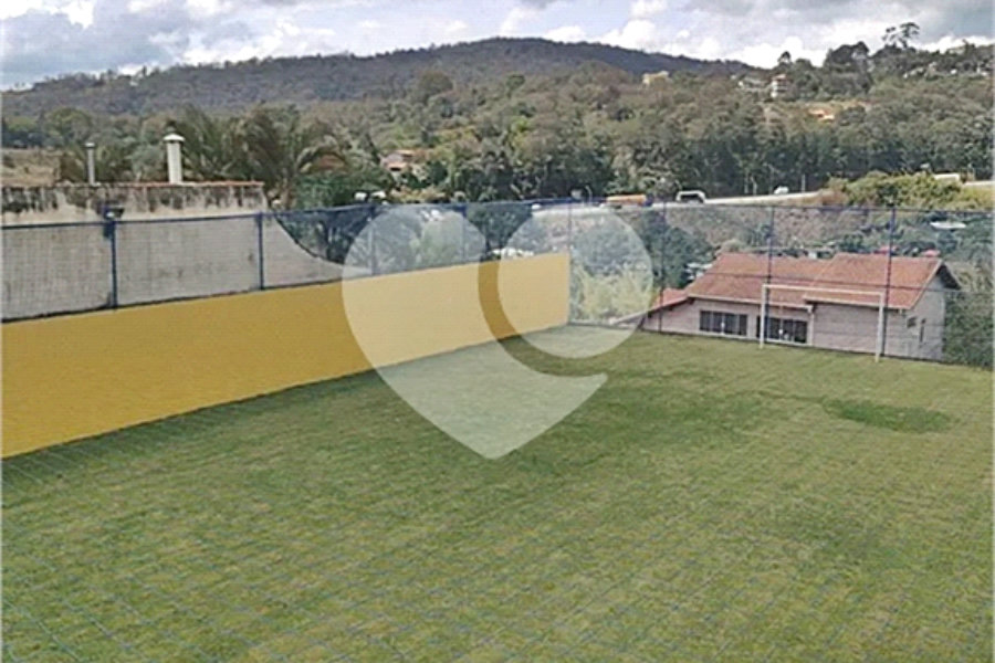Casa à venda com 4 quartos, sendo 3 suítes, em Luiz Fagundes, Mairiporã, SP
