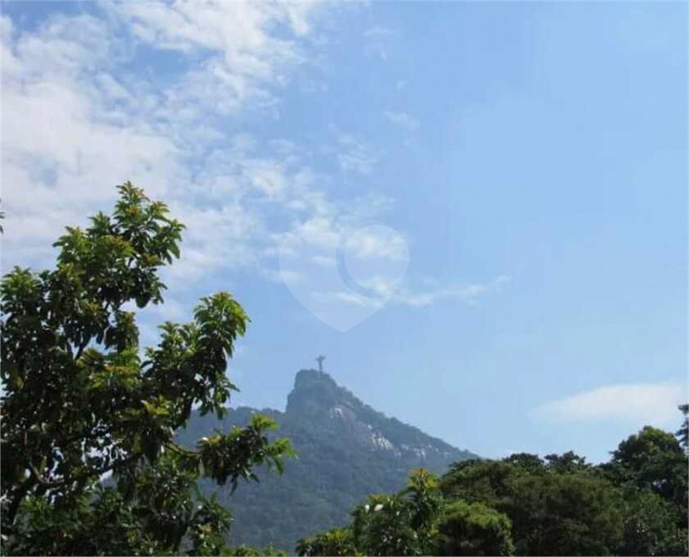 Cobertura à venda com 4 quartos, sendo 1 suíte, em Cosme Velho, Rio de Janeiro, RJ