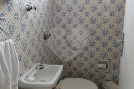 Sobrado à venda com 3 quartos em Vila Cordeiro, São Paulo, SP