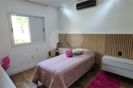 Casa à venda com 4 quartos, sendo 2 suítes,  no condomínio Aromaz, São Bernardo do Campo - SP