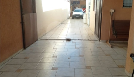 Casa Térrea à venda com 3 quartos, sendo 2 suítes,  em Vila Maria Helena, Indaiatuba, SP