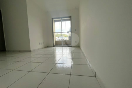 Apartamento à venda com 3 quartos, sendo 1 suíte, em Vila Amélia, São Paulo, SP