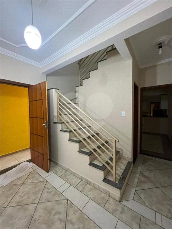 Sobrado à venda com 3 quartos, sendo 1 suíte, em Vila Piauí, São Paulo, SP