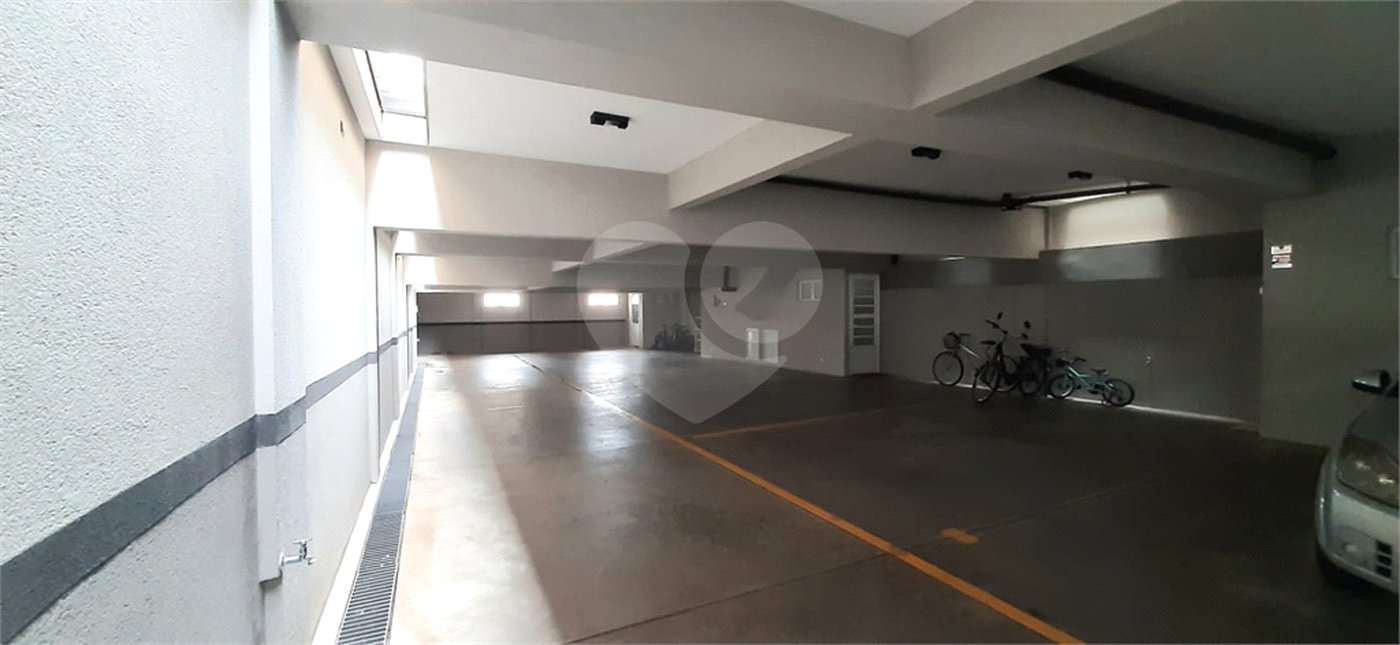 Casa à venda com 3 quartos, sendo 1 suíte, no condomínio Residencial Gran Veiga, São Paulo - SP