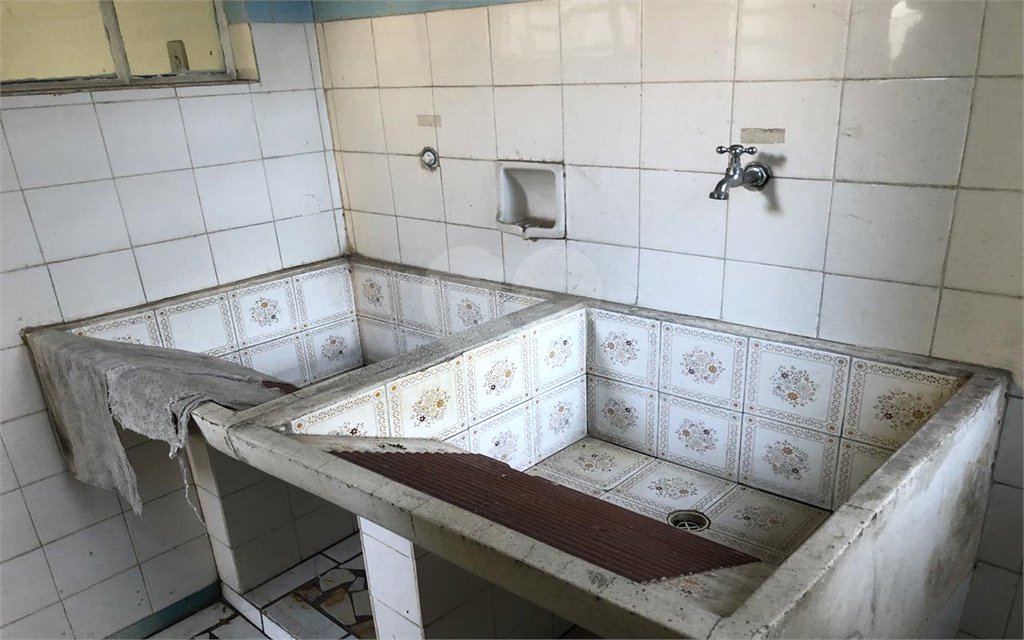 Sobrado à venda com 2 quartos, sendo 1 suíte, em Vila Nova Cachoeirinha, São Paulo, SP