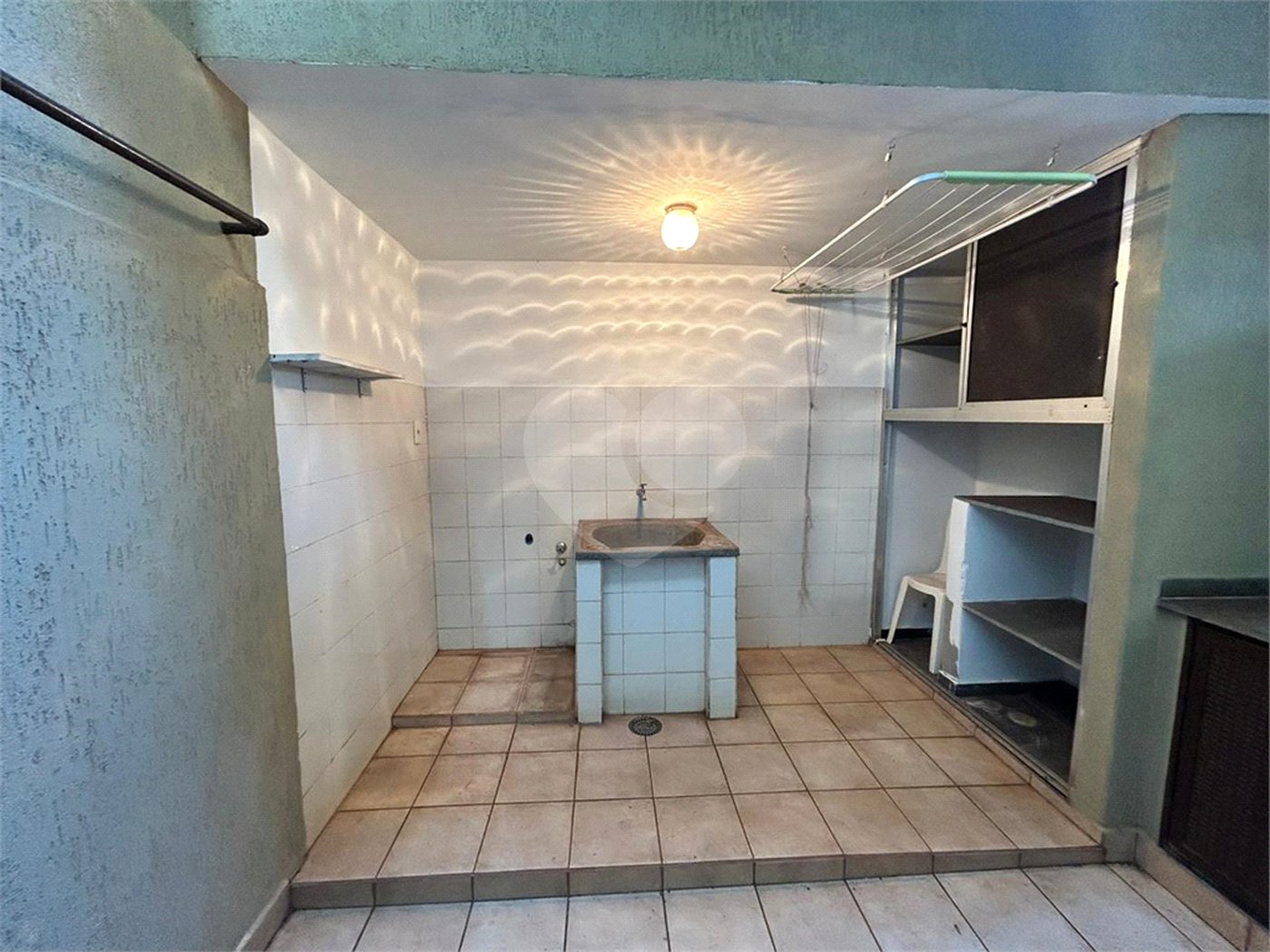 Sobrado à venda com 3 quartos, sendo 1 suíte,  em Parque dos Bandeirantes, Ribeirão Preto, SP