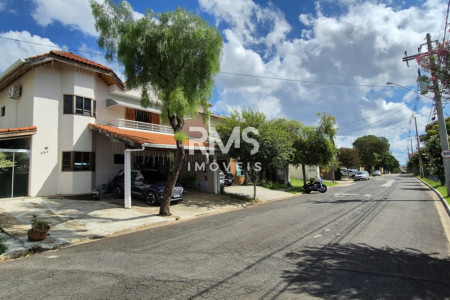 Casa à venda com 3 suítes no condomínio Granja Olga II, Sorocaba - SP
