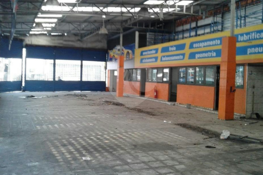 Prédio à venda em Pari, São Paulo, SP