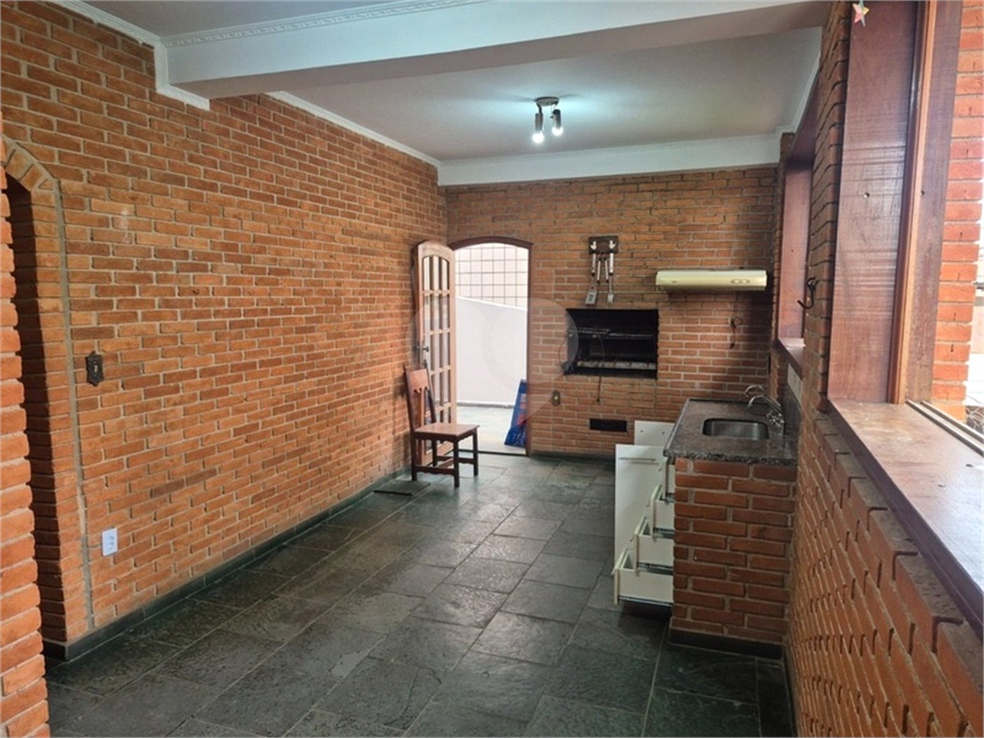 Casa à venda com 3 suítes em Vila Jardini, Sorocaba, SP