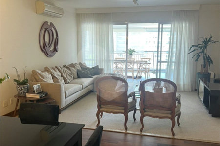 Apartamento à venda com 4 quartos, sendo 2 suítes,  em Brooklin Paulista, São Paulo, SP