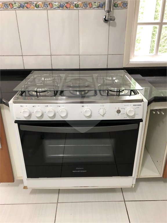 Casa à venda com 3 quartos, sendo 1 suíte, no condomínio Jardim das Pedras, São Paulo - SP