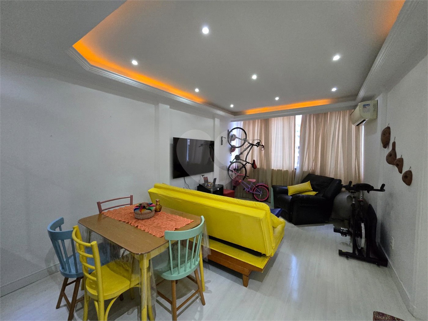 Apartamento à venda com 2 quartos, sendo 1 suíte,  em Maracanã, Rio de Janeiro, RJ