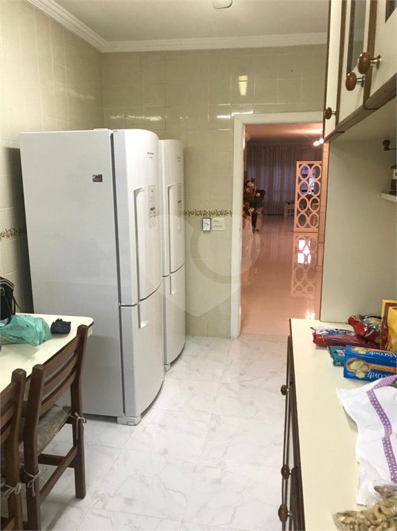 Apartamento à venda com 3 suítes em Enseada, Guarujá, SP