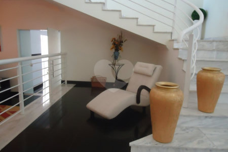 Casa à venda com 6 quartos, sendo 4 suítes,  no condomínio Monte Belo, Salto - SP
