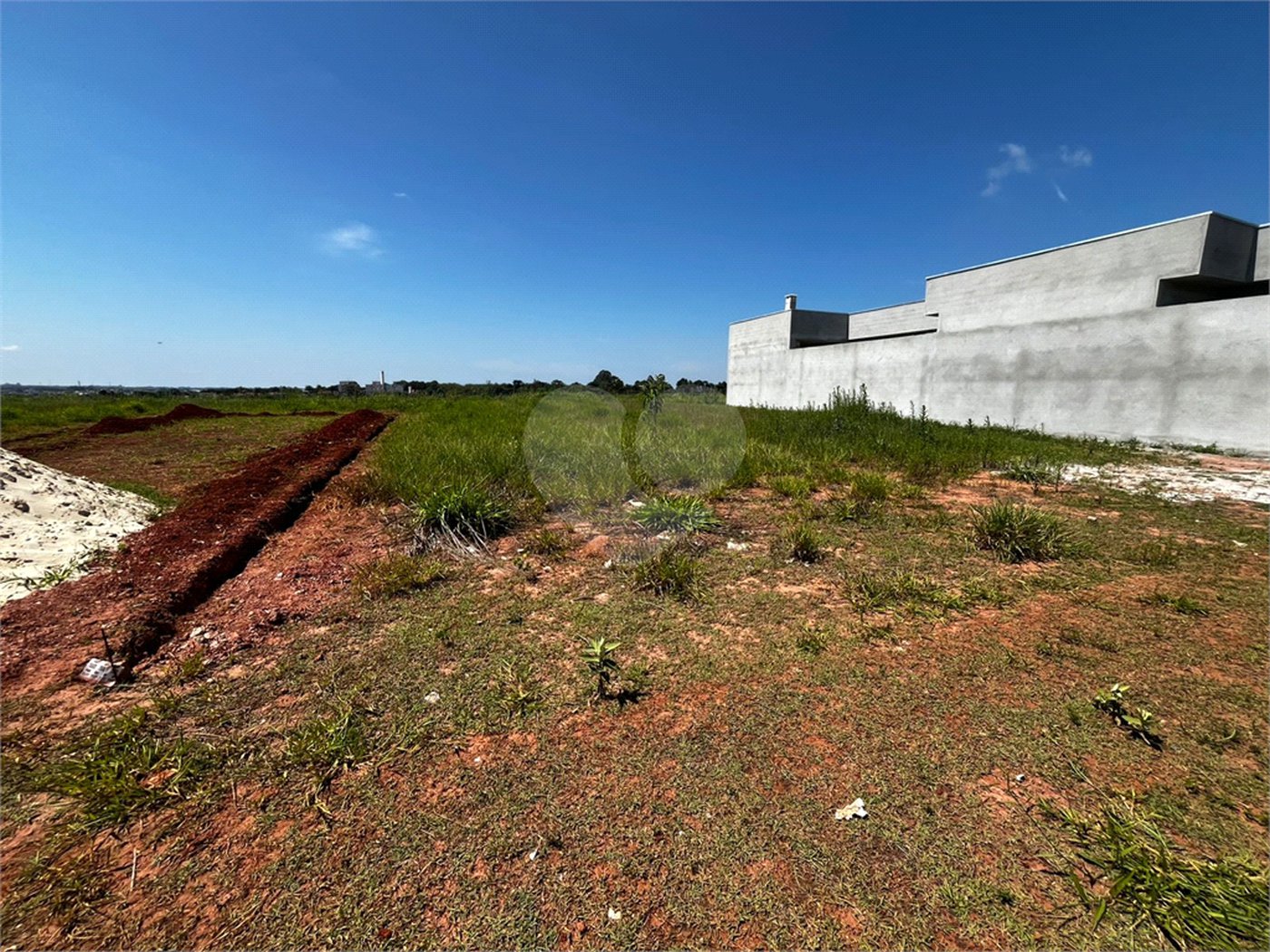 Terreno à venda com 3 quartos, sendo 1 suíte,  em Parque Itapê, Itapetininga, SP