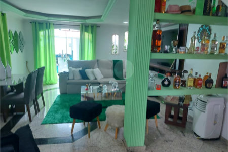 Casa à venda com 4 quartos, sendo 2 suítes, em Campo Grande, Rio de Janeiro, RJ